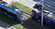 Wrocław: Koparka zerwała sieć trakcyjną. Spadła na ludzi na przystanku