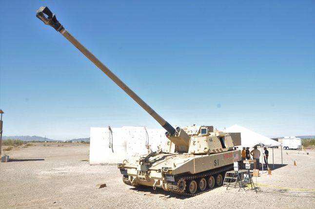 Extended Range Cannon Artillery (ERCA) - zwraca uwagę bardzo długa lufa o długości 58 kalibrów