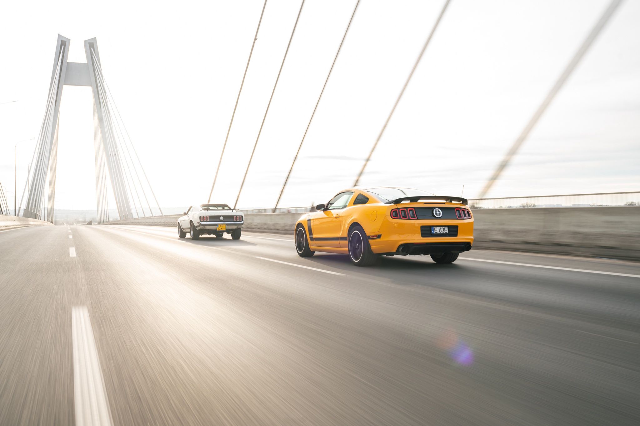 Ford Mustang Boss 302 z 1969 i 2013 r.