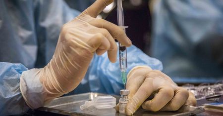 Trzecia dawka szczepionki coraz bliżej? Pfizer naciska