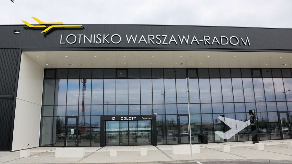 Lotnisko Warszawa-Radom otwarto pod koniec kwietnia 2023 r. 