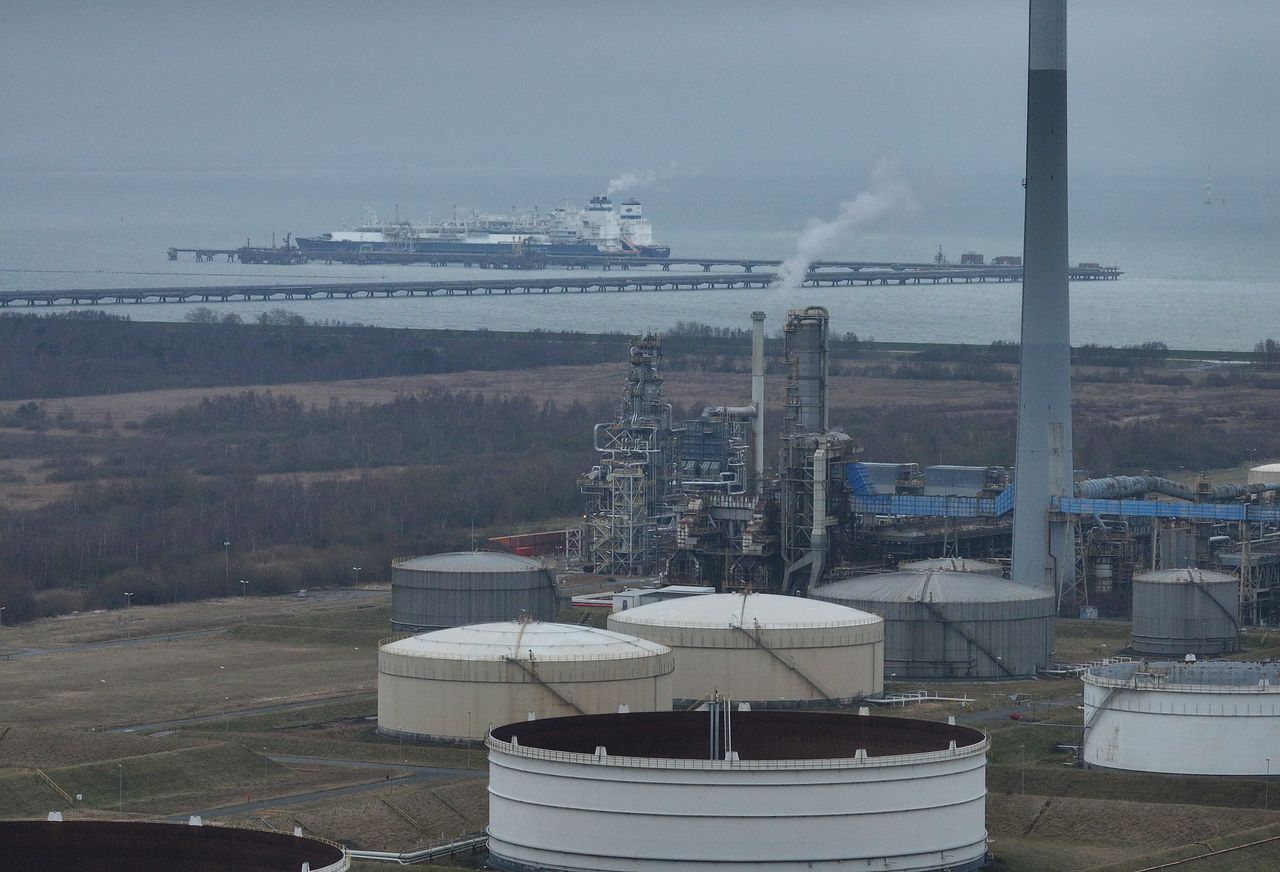 Niemcy mają mniej gazu w magazynach. Eskperci: może zabraknąć