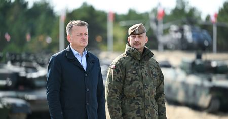Generał odwołany. Błaszczak zapowiada "paraliż"