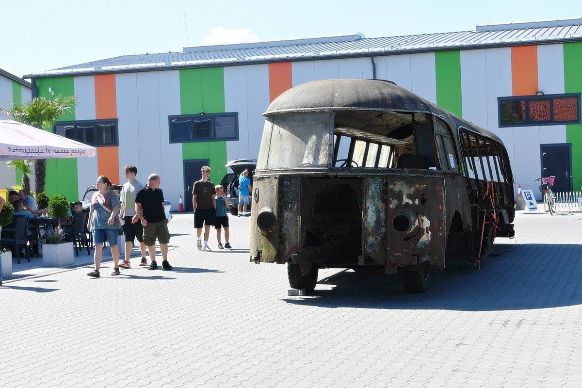 Autobus Bałtyk w muzeum Wena w Oławie