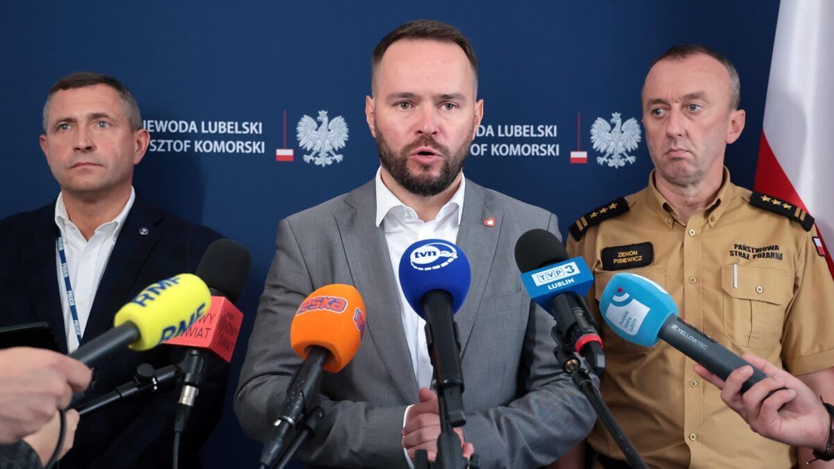 Odprawa wojewody lubelskiego ze służbami w związku z prognozowanymi w sobotę ulewami w regionie