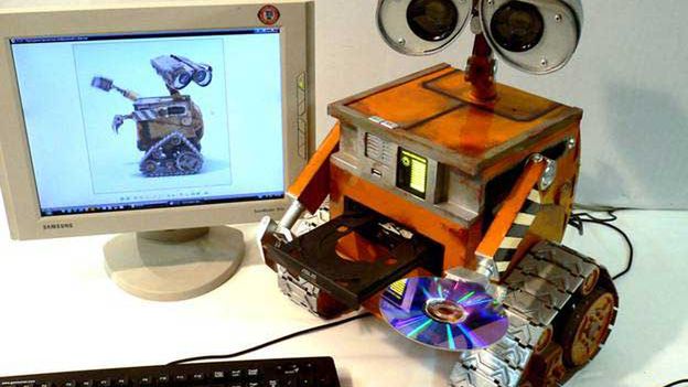 Niesamowita obudowa Wall-E 1