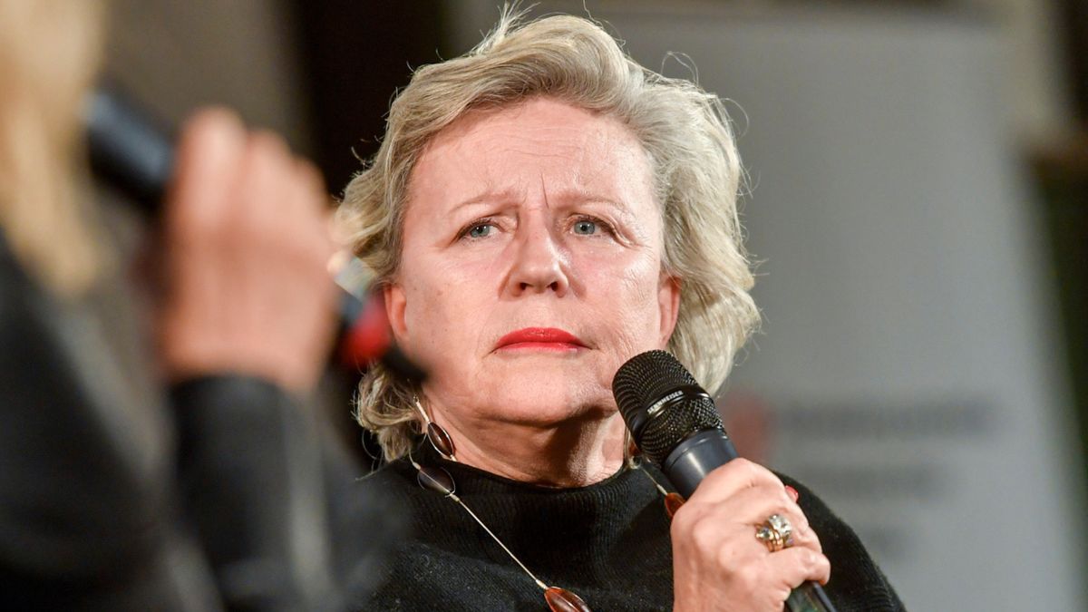 Krystyna Janda pokazała szokującego SMS-a. Nie do wiary, kto się pod nim podpisał