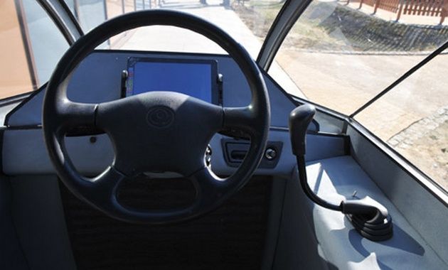 Buzz auto wnętrze