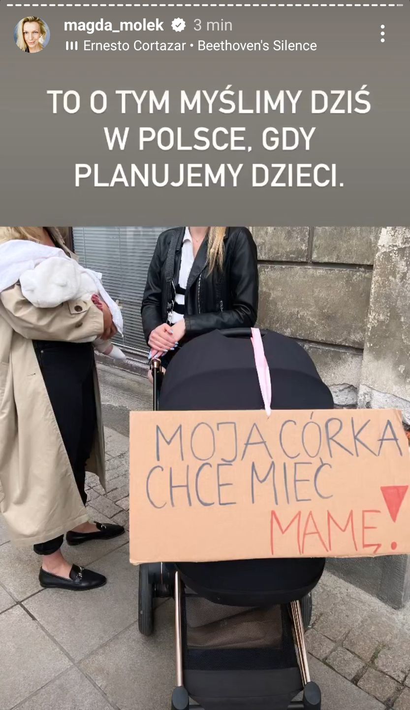 Magda Mołek na Strajku Kobiet