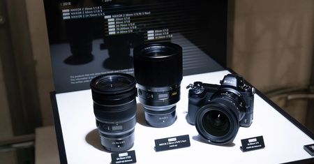 Nikon Z7 "spadł z rowerka"? Wygląda jakby producent go porzucił