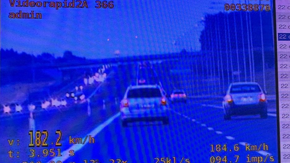 Pijany pędził ponad 180 km/h z dwójką dzieci.