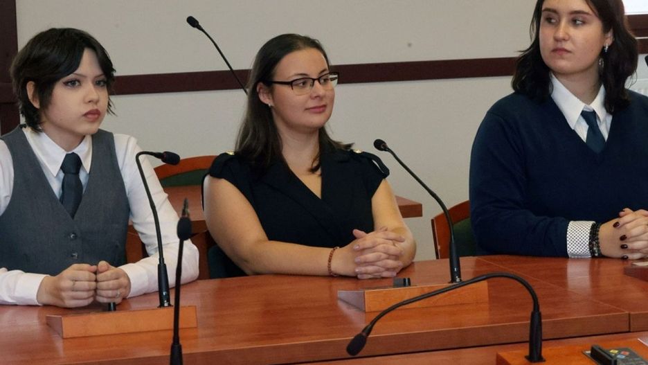 I sesja Młodzieżowej Rady Miejskiej Legnicy (Wojciech Obremski lca.pl)