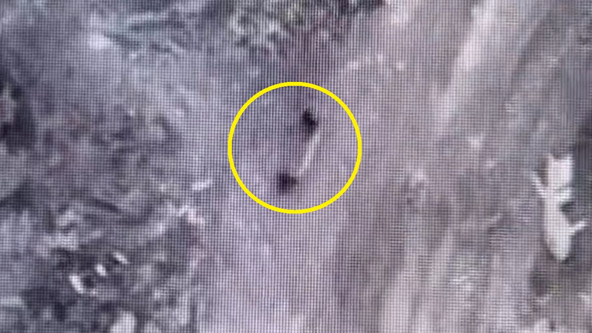 Rosjanie zostawili rannego kolegę na linii walk