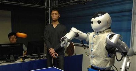 Chińskie roboty, które potrafią grać w ping-ponga