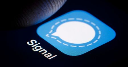 Błąd w aplikacji Signal pozwala na zdalne włączenie mikrofonu