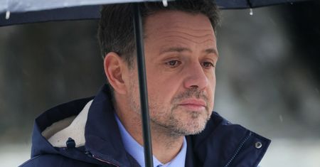 Trzaskowski zabrał głos ws. Hołowni. Apeluje o "przyjazną rywalizację"
