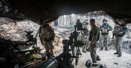 Rosjanie nie zwalniają. Przekroczyli ostatni kilometr od miasta