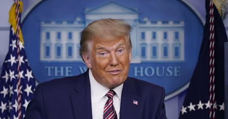 Szybki zwrot w sprawie Trumpa. Facebook może cofnąć blokadę konta