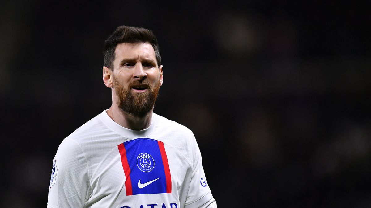 ANGERS, FRANCE - APRIL 21: Leo Messi of Paris Saint-Germain looks on during the Ligue 1 match between Angers SCO and Paris Saint-Germain at Stade Raymond Kopa on April 21, 2023 in Angers, France. (Photo by Aurelien Meunier/Getty Images )