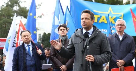 Samorządowcy protestowali w Warszawie. "Nie! Dla centralizacji władzy"