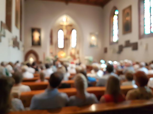 Kobiety, które regularnie chodzą do kościoła rzadziej cierpią na choroby układu krążenia i nowotwory. Tak wynika z badań naukowców z Harvardu.
