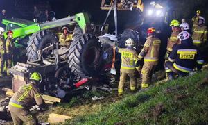 Traktor zmiażdżył kolegów. 17-latek nie miał uprawnień