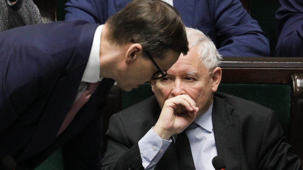 Warszawa 28.04.2022. 53. Posiedzenie Sejmu IX kadencji. N/z Mateusz Morawiecki, Jaroslaw Kaczynski.