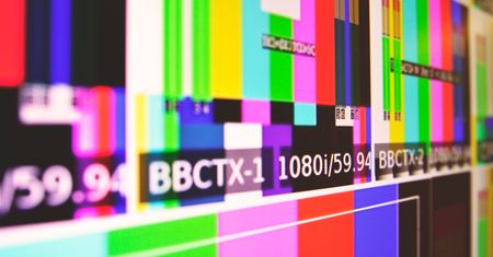 "Nocna zmiana" w telewizji. Brak sygnału na kanałach TVP