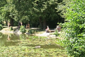 Klimatyczny zbiornik z plażą na Wzgórzu Gedymina idealny na lato. Planowana jest rozbudowa. Zobacz zdjęcia, mapa