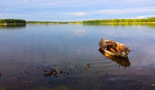 Warmińsko-mazurskie. Płetwonurkowie odnaleźli ciało 61-letniego żeglarza w jeziorze