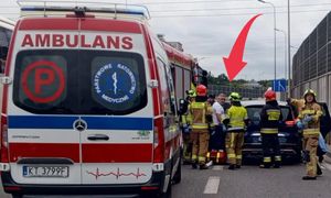 Niecodzienny poród w Łomiankach. Rodząca kobieta utknęła w korku