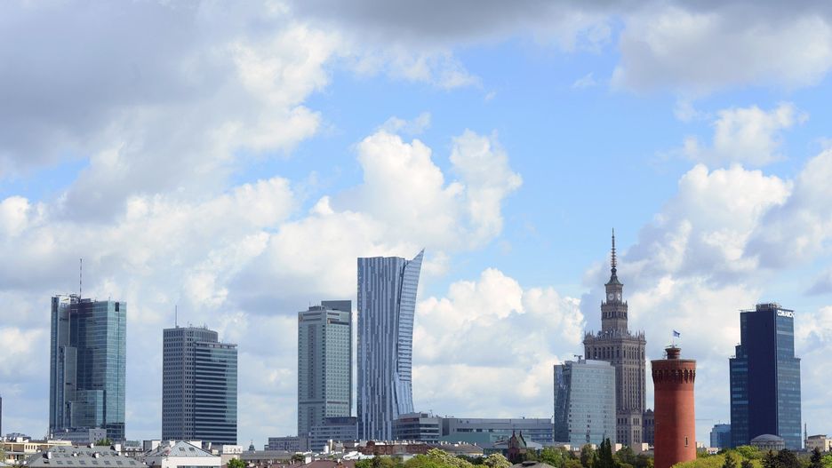 Nowy TechHub CSG koncentruje się na umożliwieniu inteligentnej, kompleksowej automatyzacji, eliminującej ręczne przygotowywanie deklaracji celnych - obejmującej wszystko, od przetwarzania dokumentów po wprowadzanie danych.