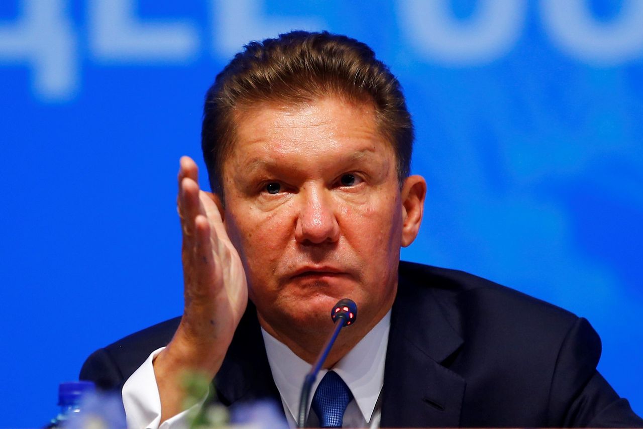 Prezes Gazpromu pisze do pracowników: zjednoczcie się wokół Putina. Wojnę przemilczał