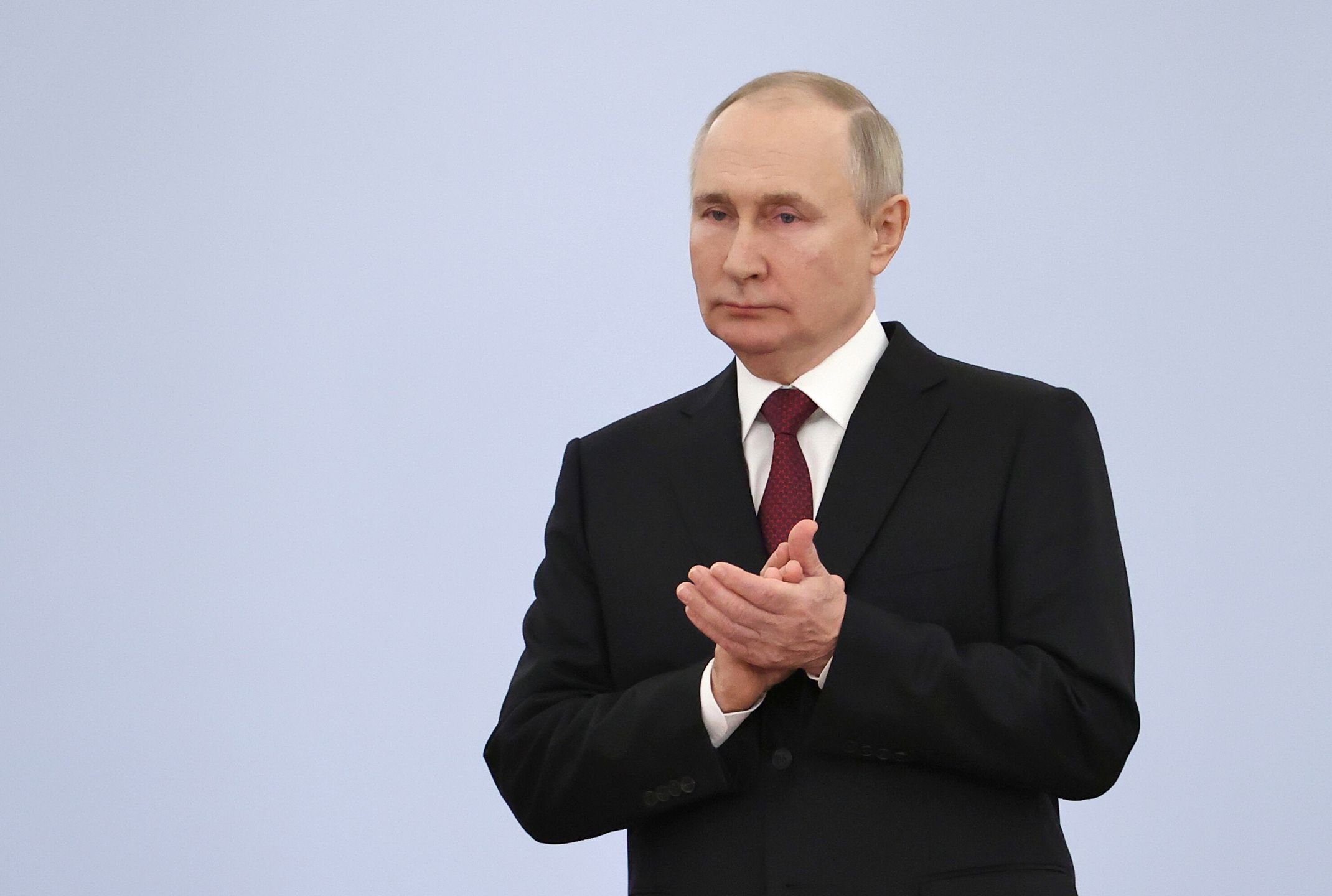 Russian President Vladimir Putin attends a ceremony to award Golden Star medals to Heroes of Russia in the St. George's Hall of the Grand Kremlin Palace in the Kremlin in Moscow, Russia, 08 December 2022. More than 200 military and civilians who showed particular courage and heroism were invited to attend the ceremony. EPA/SERGEI KARPUKHIN/KREMLIN POOL/SPUTNIK / POOL MANDATORY CREDIT Dostawca: PAP/EPA.