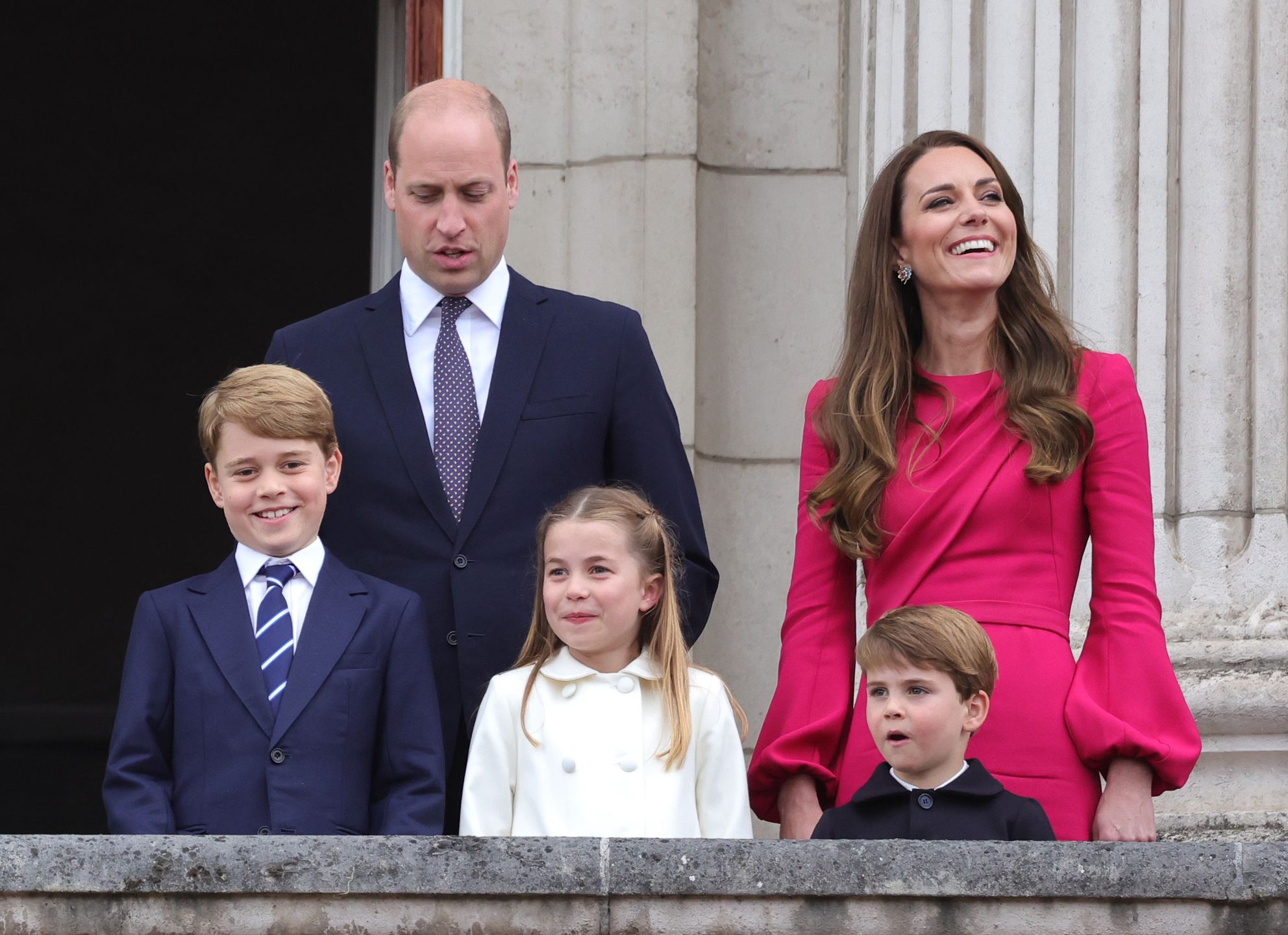 Kate Middleton i książę William z dziećmi