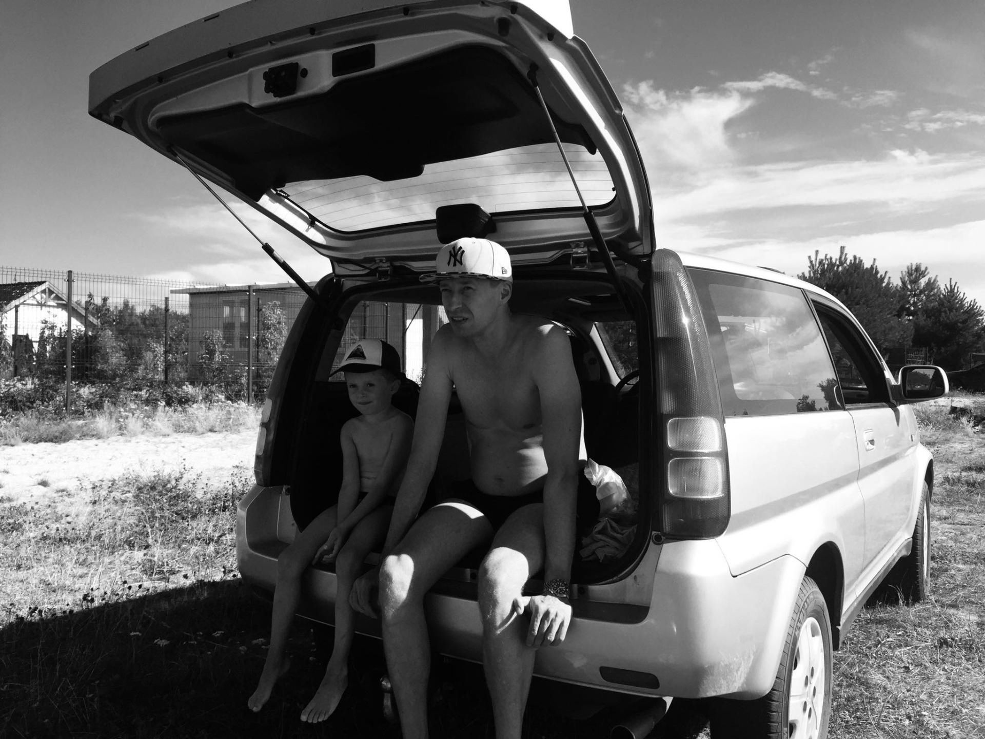 Pan Łukasz z synkiem Aleksandrem