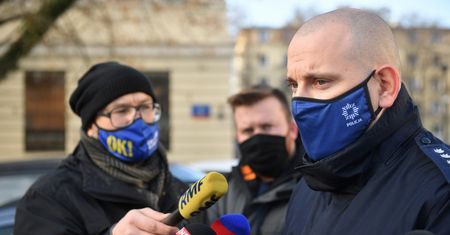 Strajk Kobiet. Nieumundurowana policja, pałki i gaz. Jest odpowiedź służb