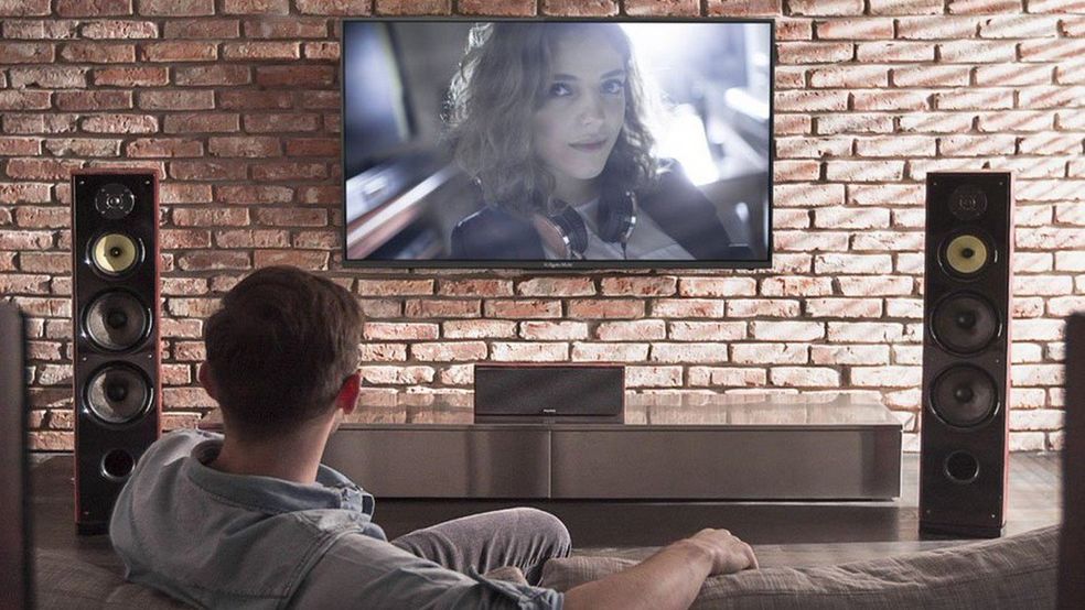 3 tanie telewizory 65 cali. Wielki ekran w niewielkiej cenie 1