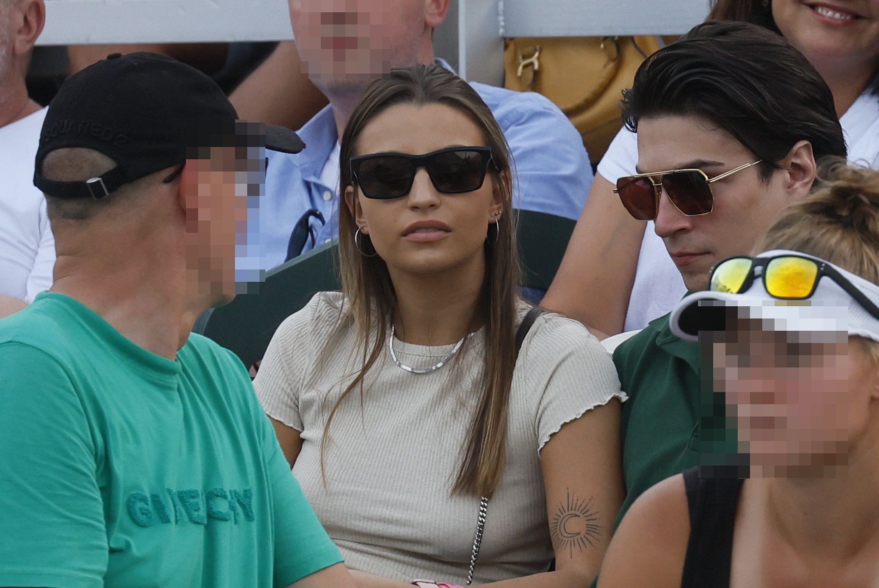 Julia Wieniawa i Nikodem Rozbicki na meczu Igi Świątek