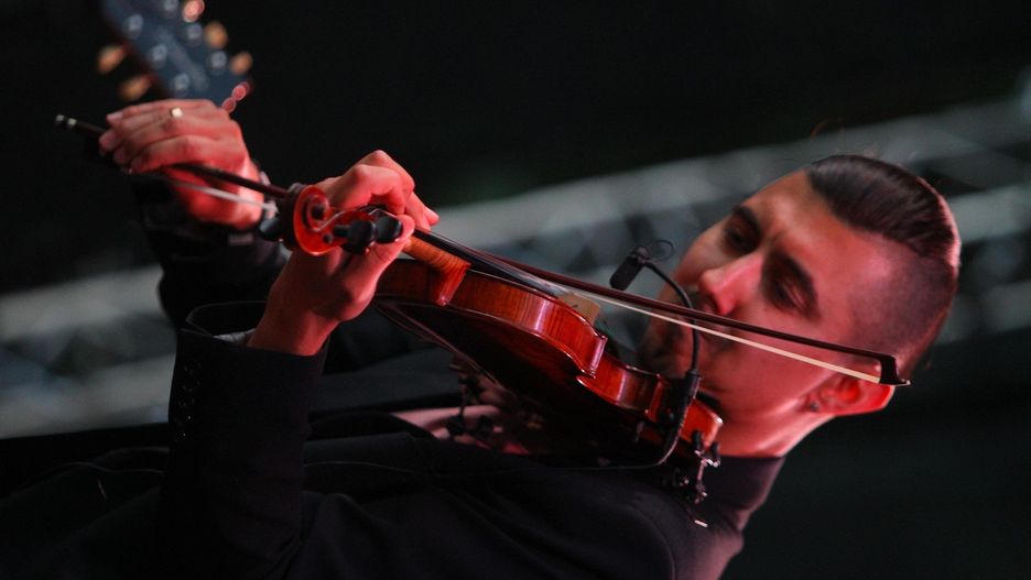 W sobotę (23.08) o godz. 19.30 na placu Bohaterów w Słubicach, &#34;Jazz bez granic&#34; zapewni gorzowski skrzypek - Adam Bałdych, a na fortepianie towarzyszyć mu będzie Helge Lien.