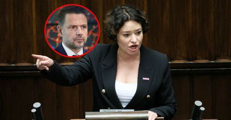 Żukowska uderza w Trzaskowskiego. "Kolęduje po kraju"