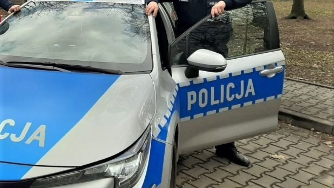 Mężczyzna zakrztusił się na widok policjantów. Zdj. ilustracyjne 