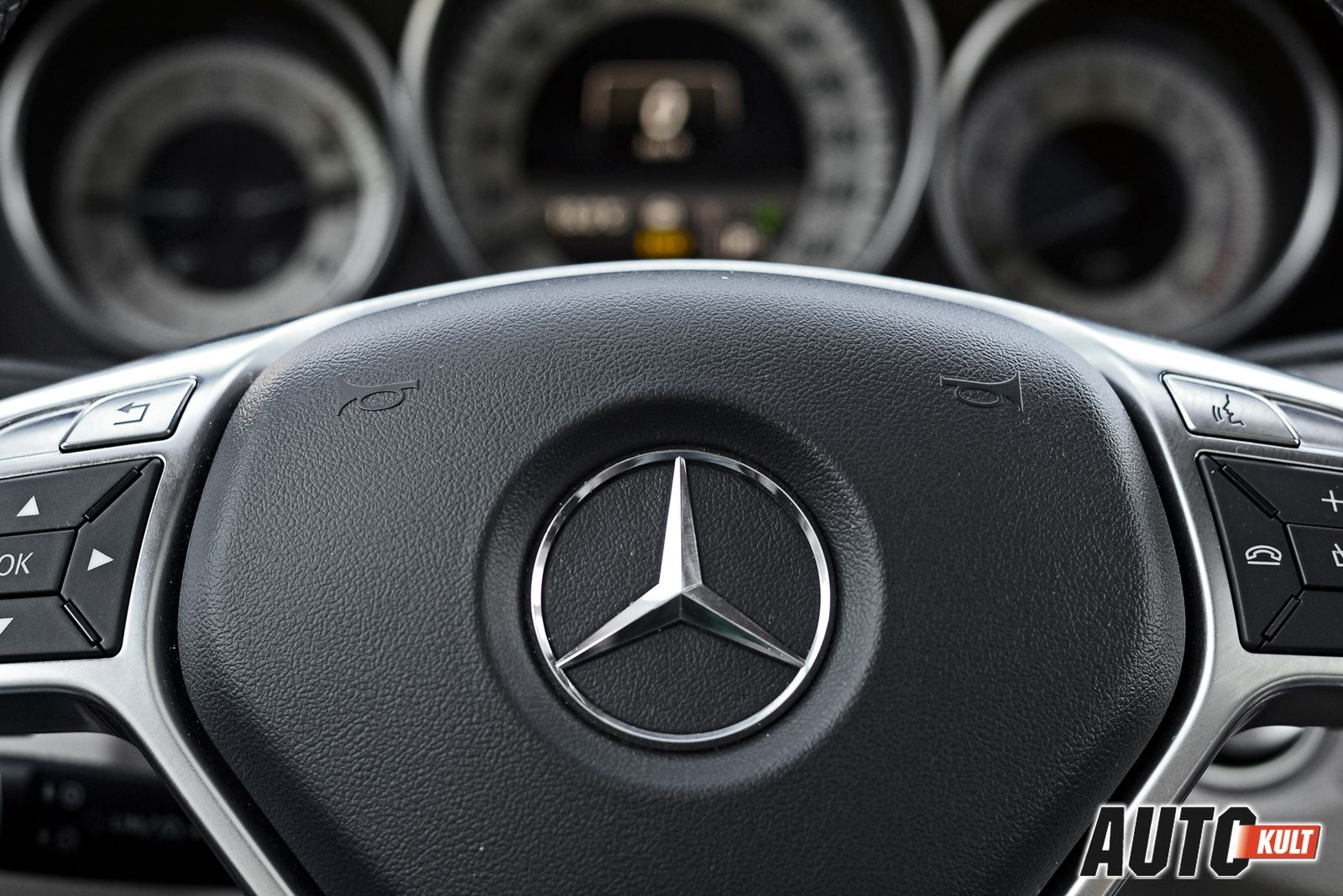 Mercedes-Benz E400 Coupé - test [galeria] 28