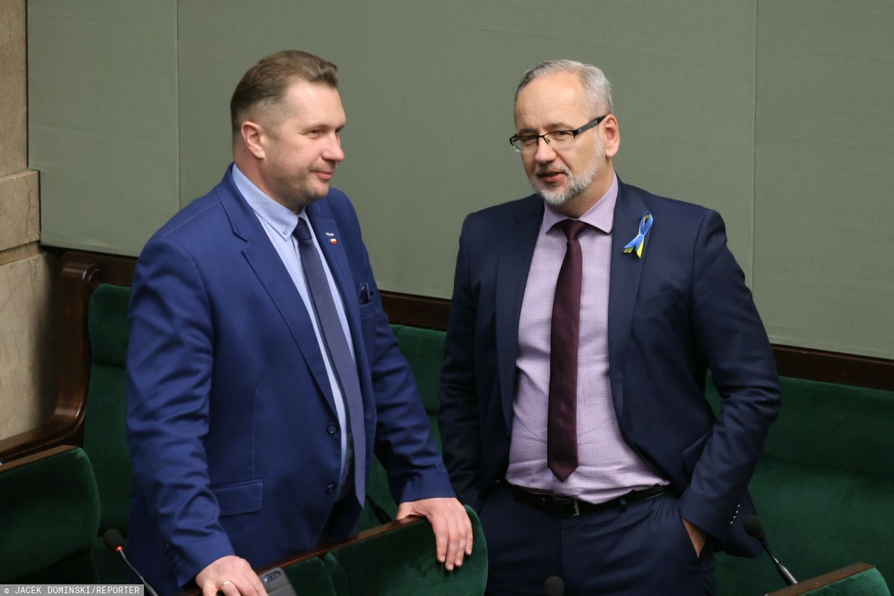 "Absurdalne". Czarnek w tarapatach, ale PiS go broni