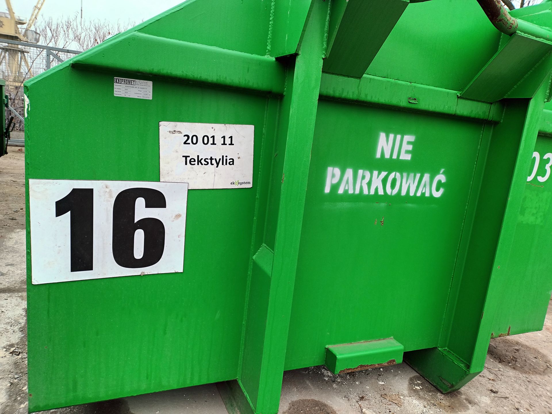 Kontener na odzież i tekstylia we Wrocławiu