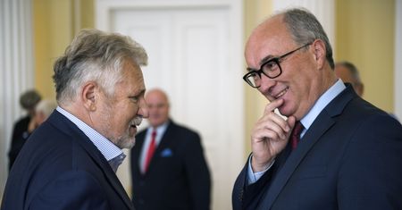 Lewica chce skrócić tydzień pracy i wydłużyć urlop. Grube miliardy wyda na coś innego