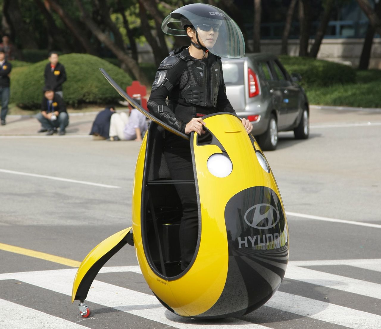 Hyundai E4U Concept – w jajku przez miasto? [Seul 2013]