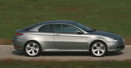 Używana Alfa Romeo GT (2004-2010) – poradnik kupującego