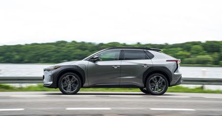 Toyota z ogromną dotacją. Rząd Japonii chce niezależności marki