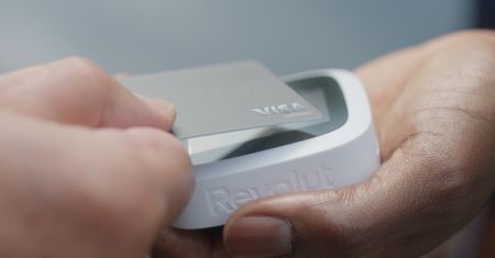 Revolut Reader już w Polsce. Szybkie płatności także dla przedsiębiorców